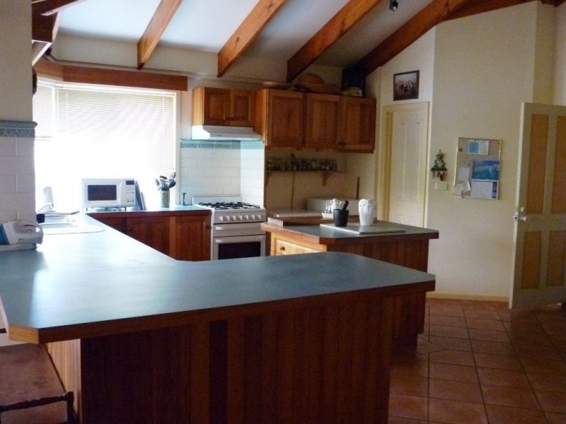 25 Church Street, Dongara WA 6525