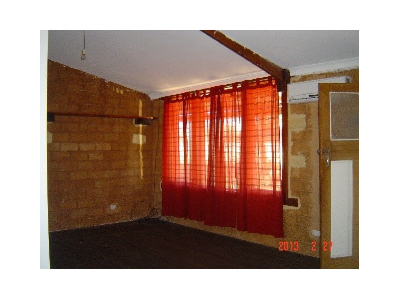 1 Pickering Drive, Dongara WA 6525