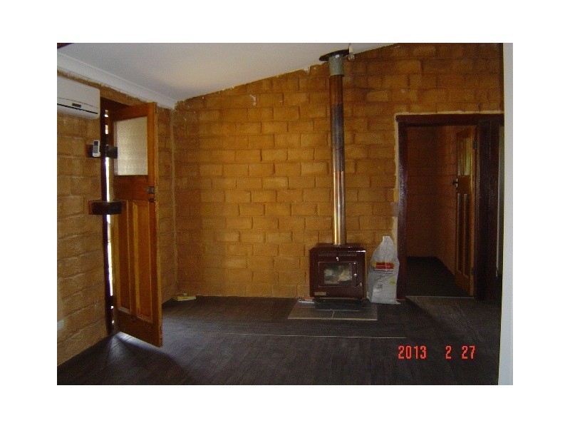 1 Pickering Drive, Dongara WA 6525