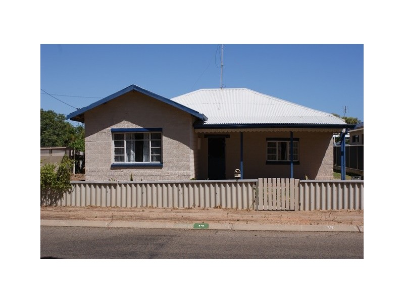 19 Walton Street, Dongara WA 6525