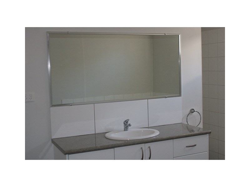 19 Walton Street, Dongara WA 6525