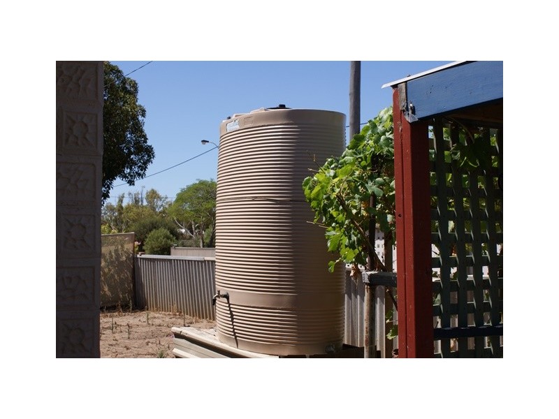 19 Walton Street, Dongara WA 6525