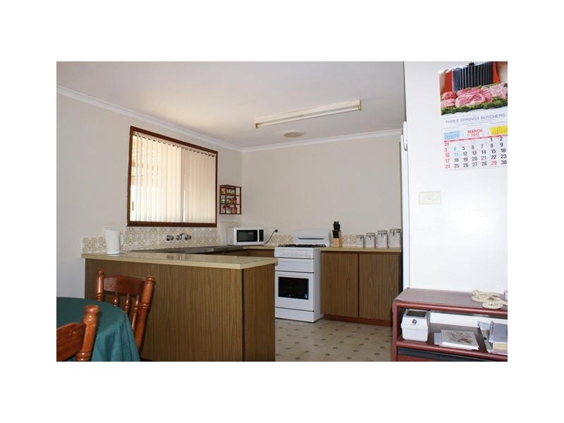 2 Howard Street, Three Springs WA 6519