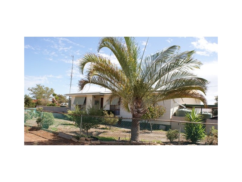 2 Howard Street, Three Springs WA 6519