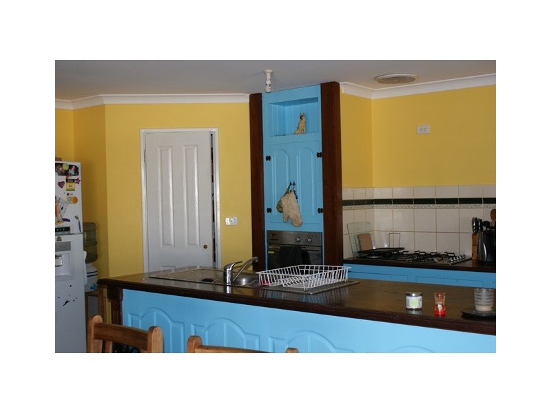 6 Sloper Vale, Dongara WA 6525