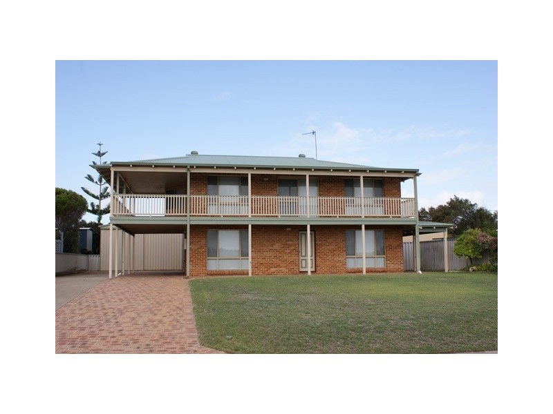 19 Seaview Court, Port Denison WA 6525