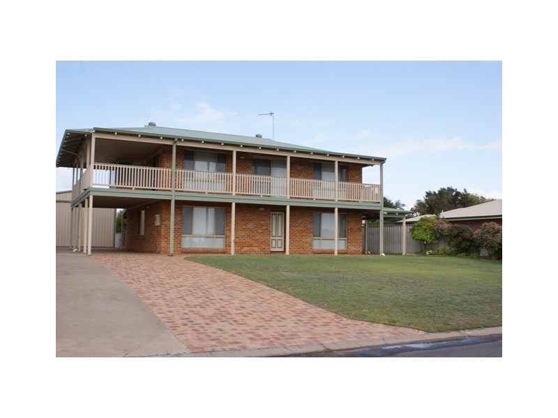 19 Seaview Court, Port Denison WA 6525