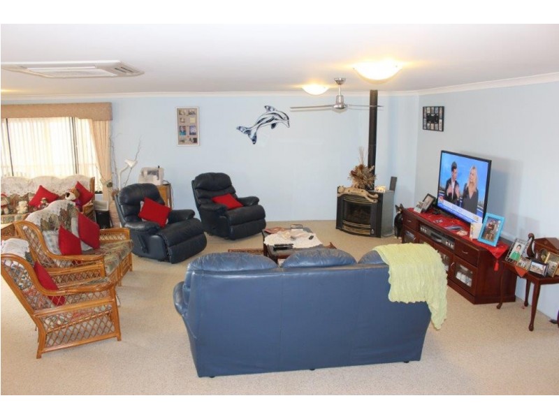 6 Sea Ripple Avenue, Port Denison WA 6525