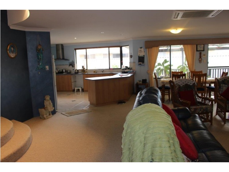 6 Sea Ripple Avenue, Port Denison WA 6525