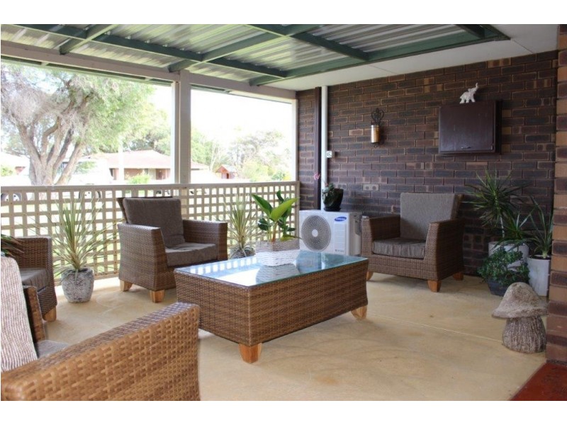 14 Scott Road, Dongara WA 6525