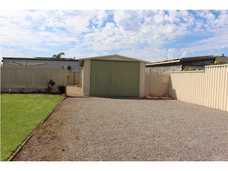 14 Scott Road, Dongara WA 6525