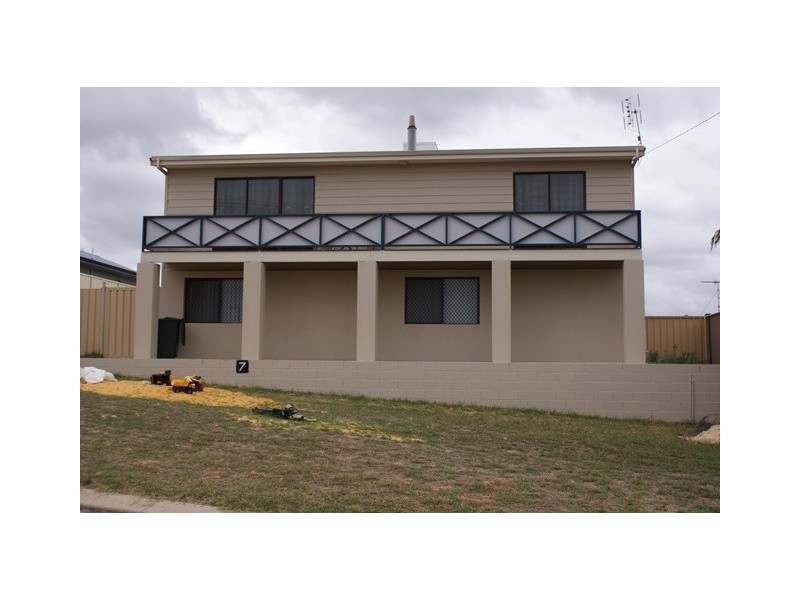 7 Reeve Terrace, Port Denison WA 6525