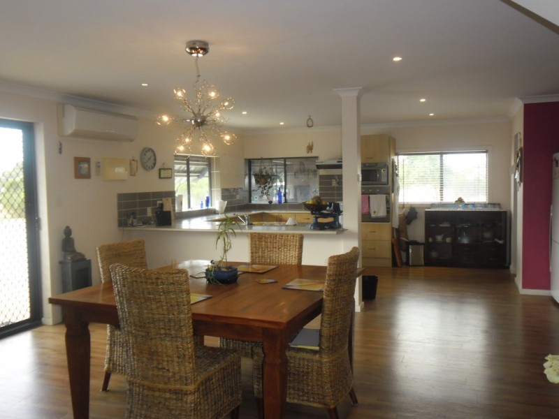 3 Railway Ave, Carnamah WA 6517