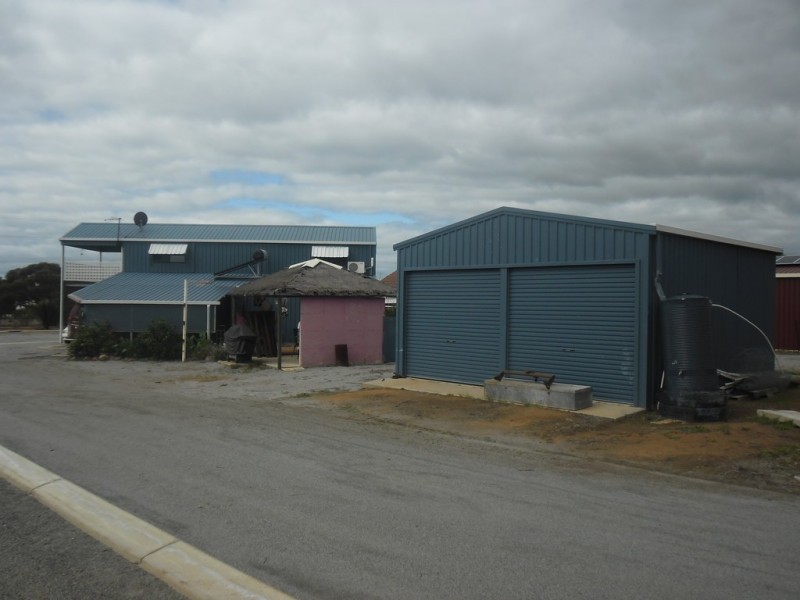 3 Railway Ave, Carnamah WA 6517