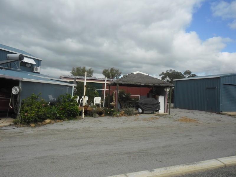 3 Railway Ave, Carnamah WA 6517