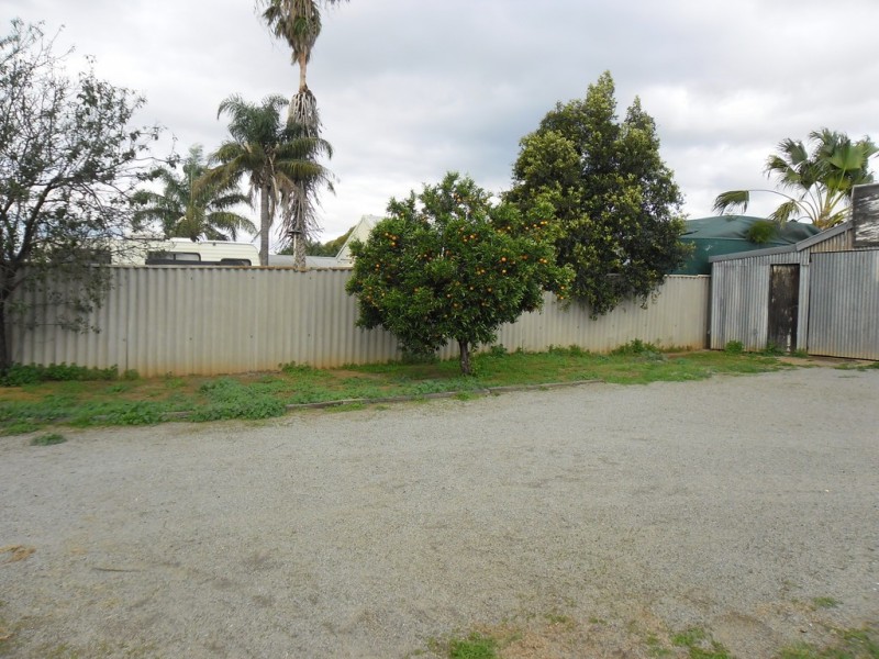 7 Railway Ave, Carnamah WA 6517