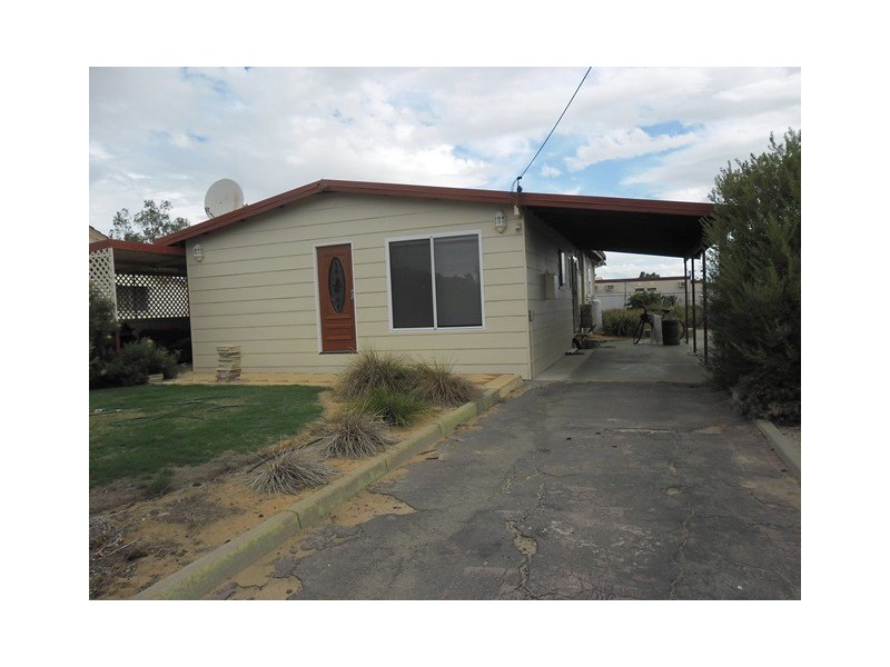 5 Newman Street, Carnamah WA 6517