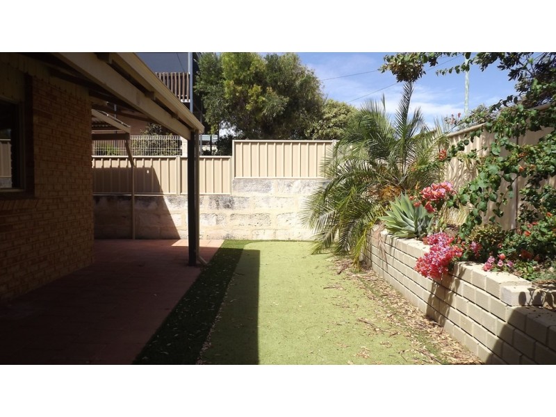 2 Hendy Street, Port Denison WA 6525