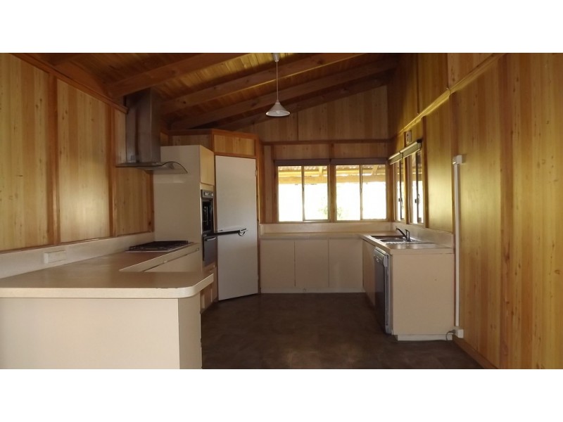 2 Hendy Street, Port Denison WA 6525