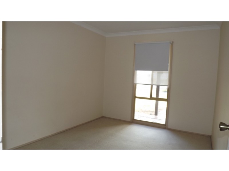 2 Hendy Street, Port Denison WA 6525