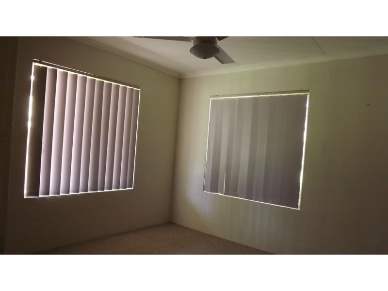 4 Watson Place, Dongara WA 6525