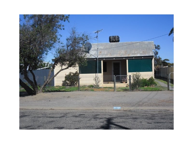 10 Robertson Street, Carnamah WA 6517