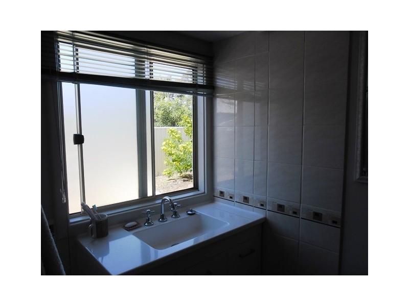 10 Robertson Street, Carnamah WA 6517