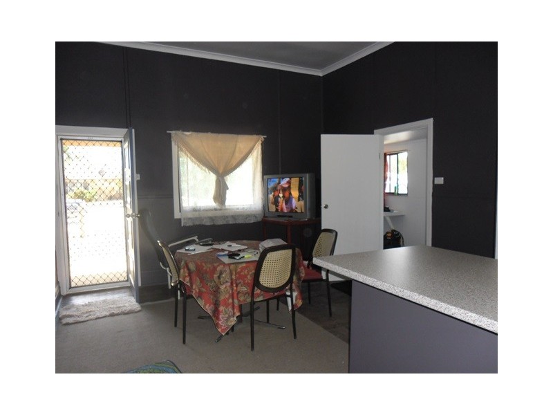 10 Robertson Street, Carnamah WA 6517