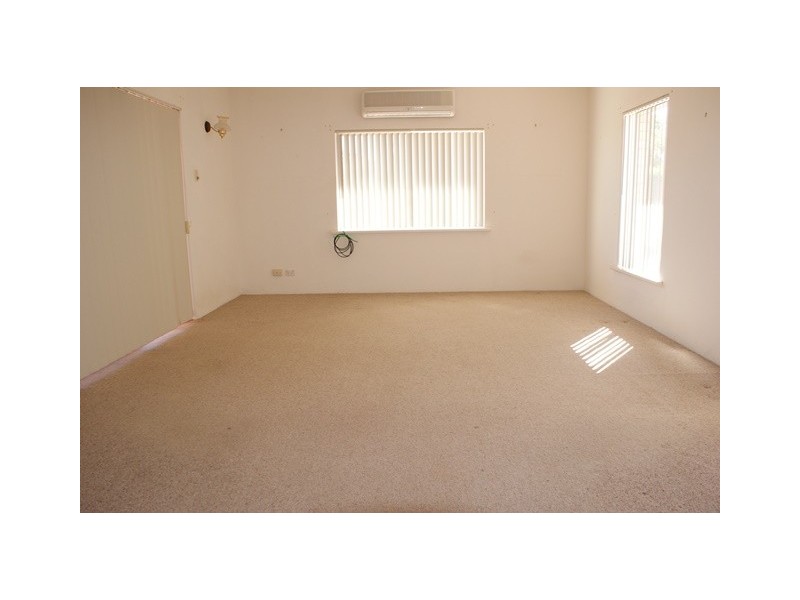 5 Carnarvon St, Port Denison WA 6525