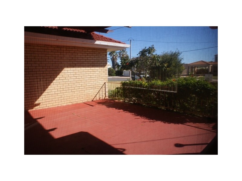 5 Carnarvon St, Port Denison WA 6525