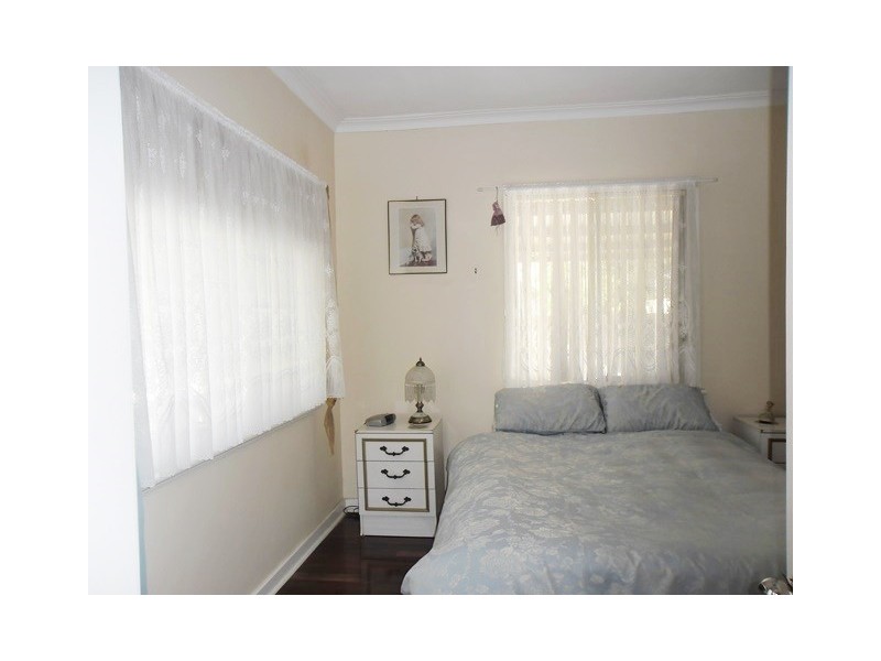 11 Caron St, Carnamah WA 6517