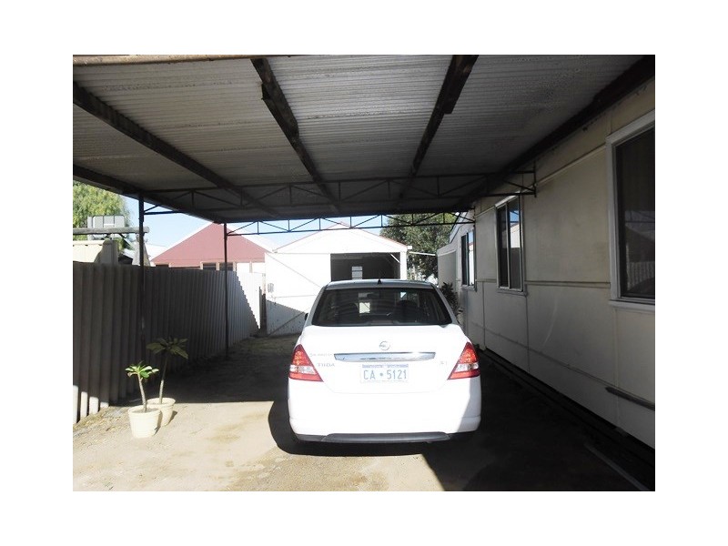 11 Caron St, Carnamah WA 6517
