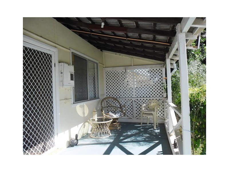 11 Caron St, Carnamah WA 6517