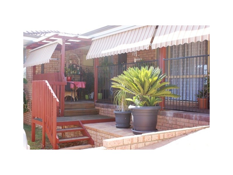 31 Church St, Dongara WA 6525