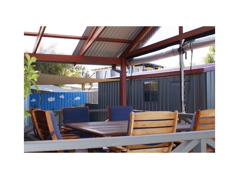 31 Church St, Dongara WA 6525