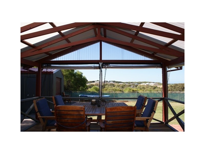 31 Church St, Dongara WA 6525