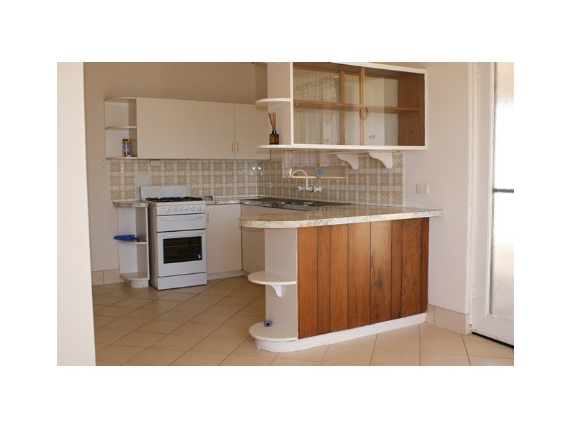 6 Healy St, Port Denison WA 6525