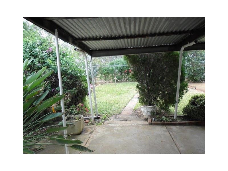 27 Mayrhofer Street, Three Springs WA 6519