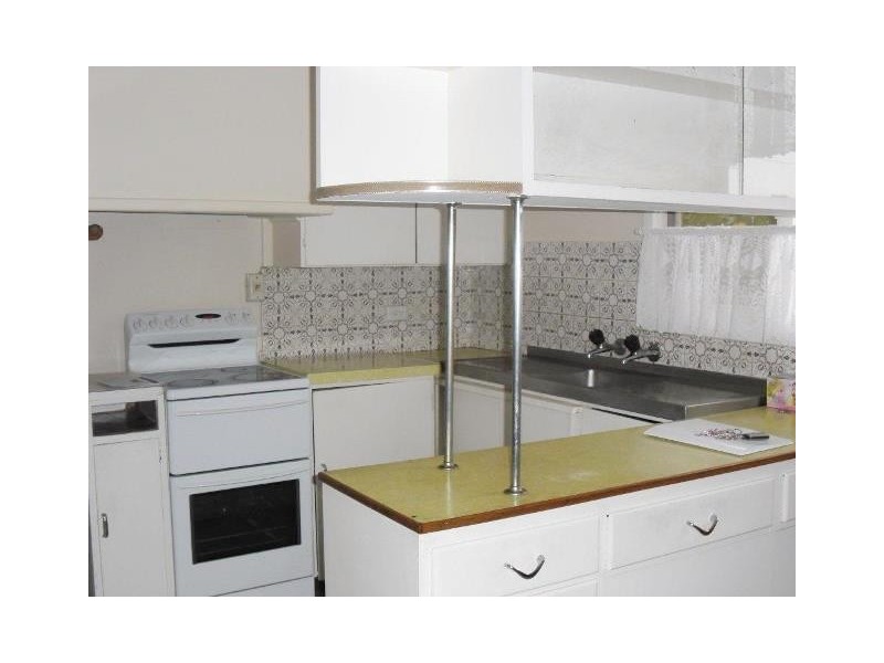 27 Mayrhofer Street, Three Springs WA 6519