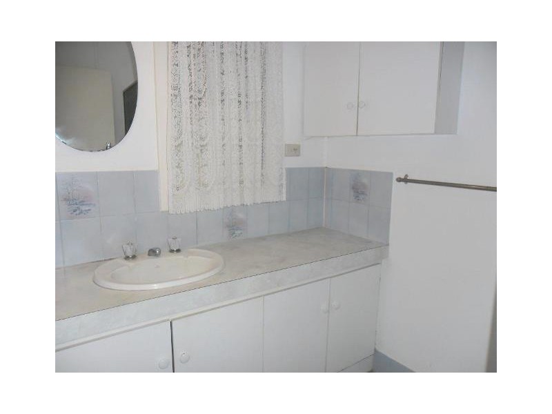 27 Mayrhofer Street, Three Springs WA 6519