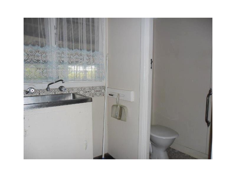 27 Mayrhofer Street, Three Springs WA 6519