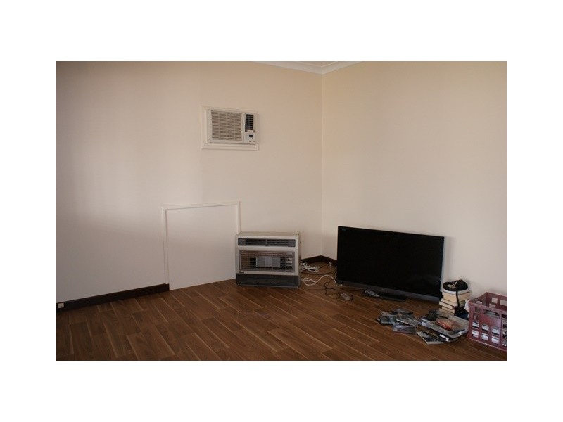 3 Church St, Dongara WA 6525