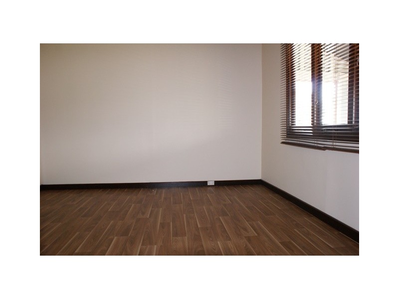 3 Church St, Dongara WA 6525