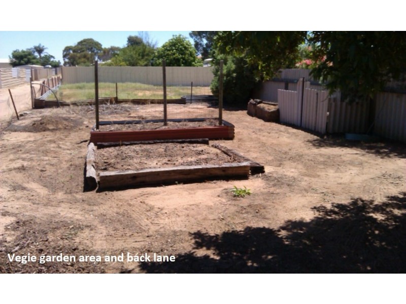 8 Niven Crescent, Carnamah WA 6517