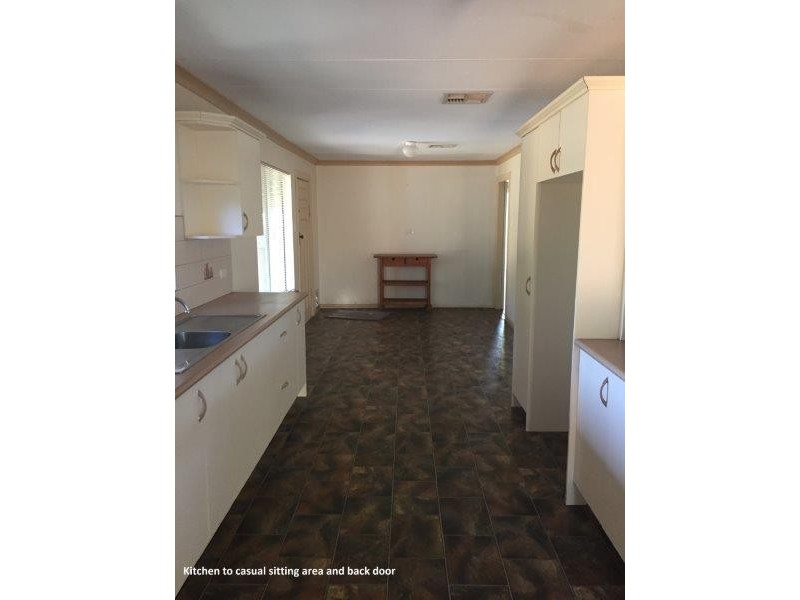 8 Niven Crescent, Carnamah WA 6517