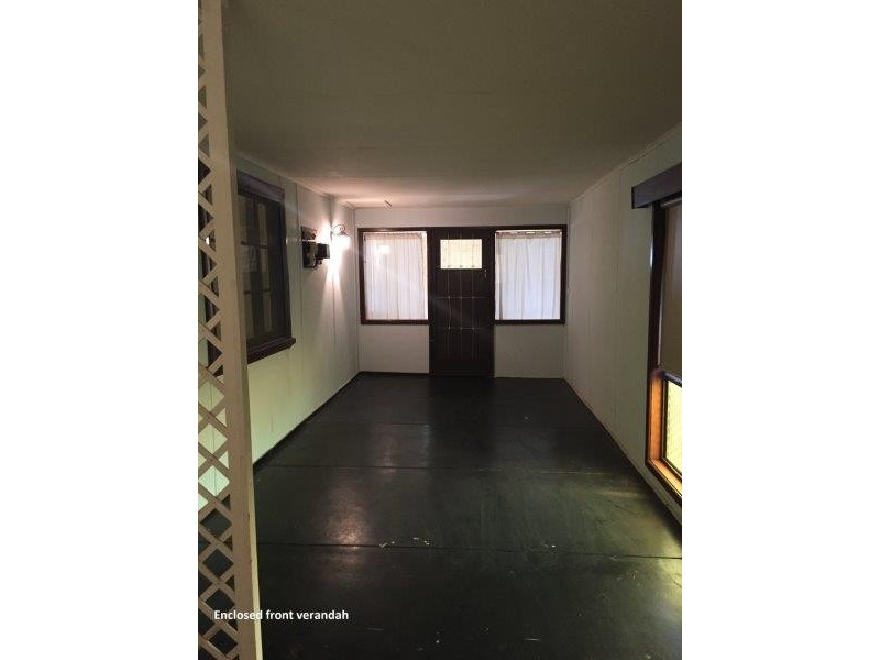 8 Niven Crescent, Carnamah WA 6517