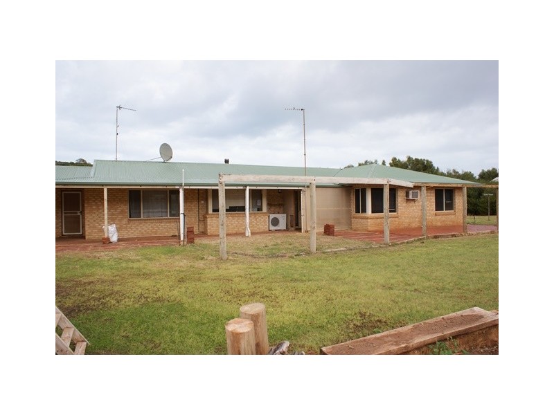 65 Brennand Road, Dongara WA 6525