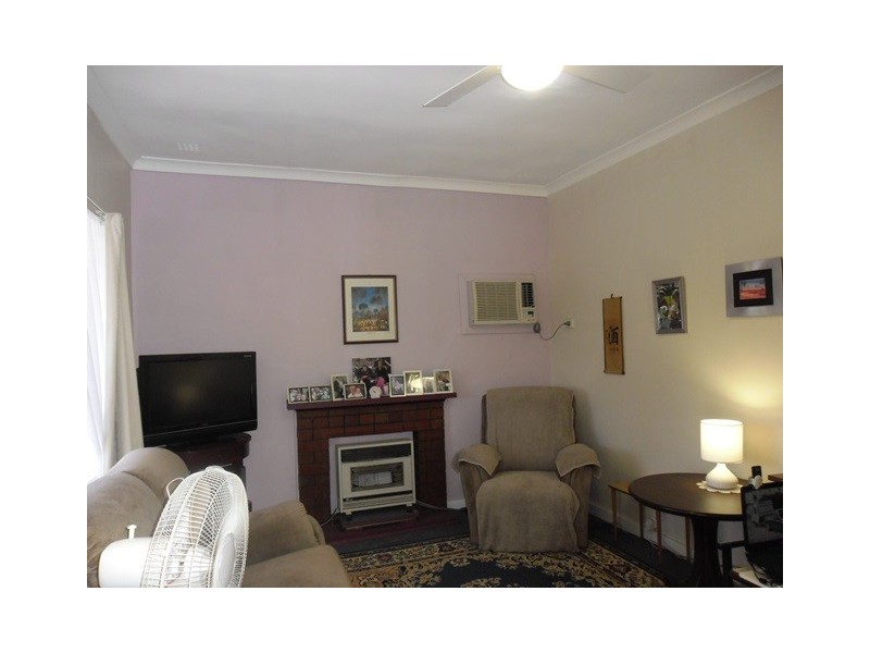 14 Railway Ave, Carnamah WA 6517