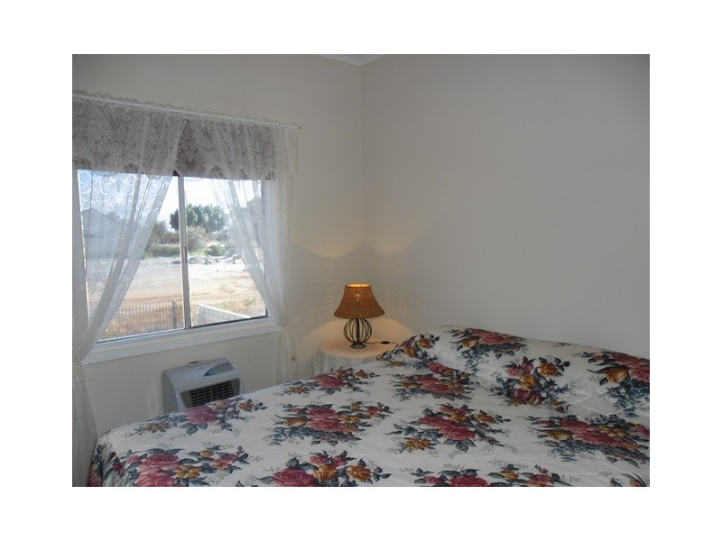 14 Railway Ave, Carnamah WA 6517