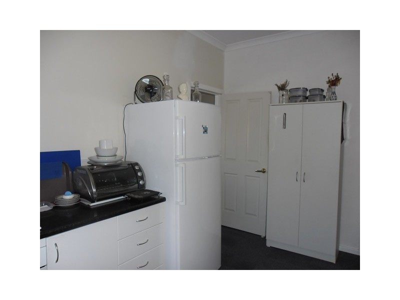 14 Railway Ave, Carnamah WA 6517